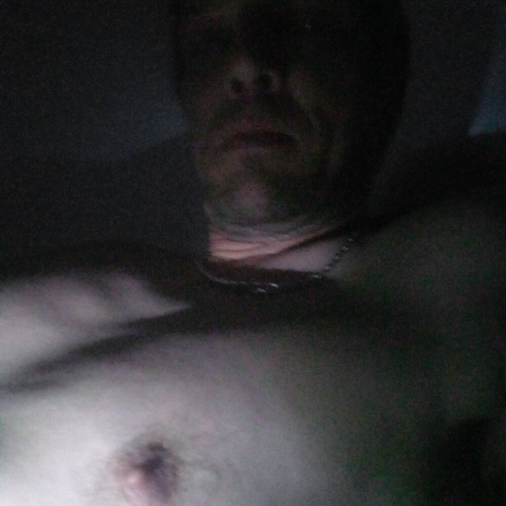 Ostseejunge8's Offline XXX Chat