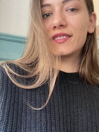 Chat +18 de JulieLittleLove ao vivo