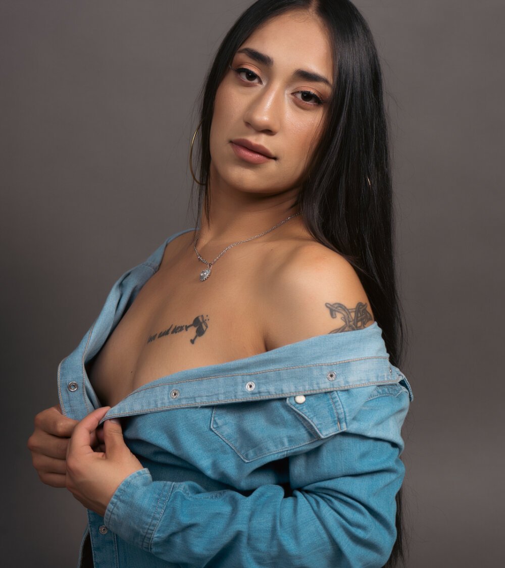 lia_strong__ from stripchat