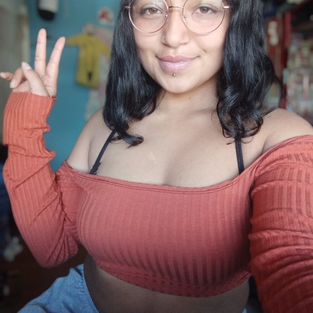 _sofia_little from stripchat