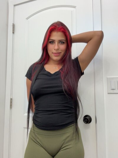 MiaColuchi_21 Avatar