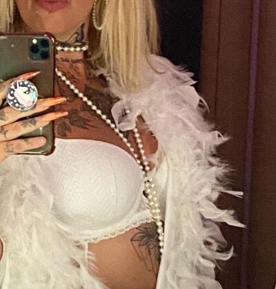 Blondy40 Couple Orgasm Cam XXX