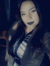 Clarice_Girard's Offline Chat Room
