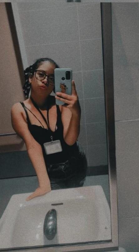 dania_azra