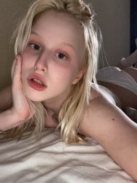 london6a6y's Live Sex Cam Show