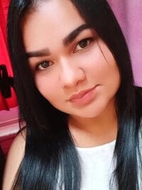 abril69_'s Offline Chat Room