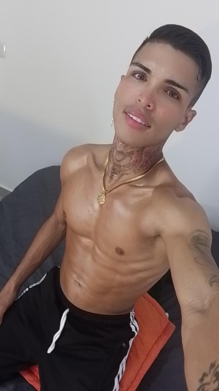 LatinHot25