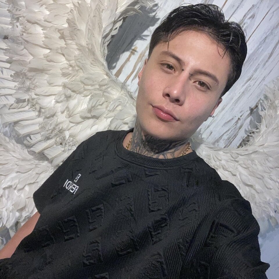 bigmaster_gold from stripchat