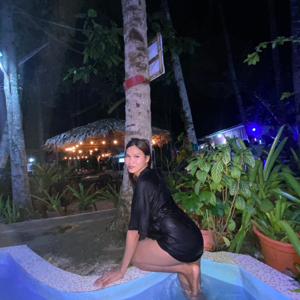 angela_dior's Offline XXX Chat