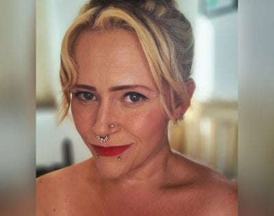 FilthyCuteOlivia on StripChat