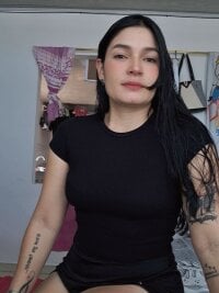 sofi_milf1's webcam live show