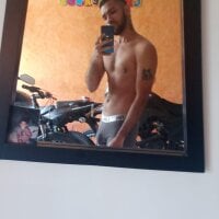 Carlo_yates's webcam live show