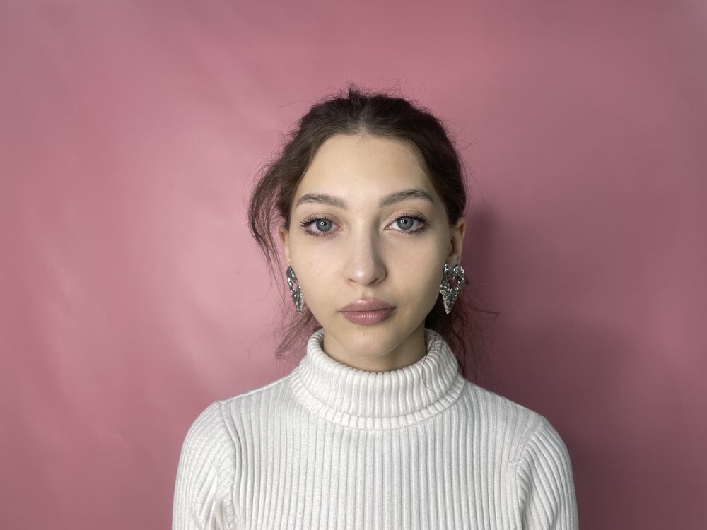 iluvcams.com florenebumpaus livesex profile in ill-let-you-guess cams