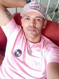 wildchris_'s webcam live show