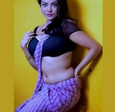 Sexy_Radhikaa