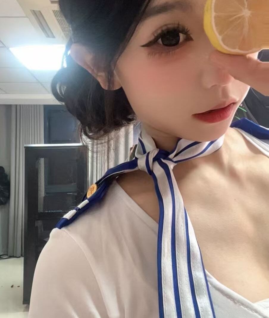 Watch  QYGRIL-001 live on StripChat