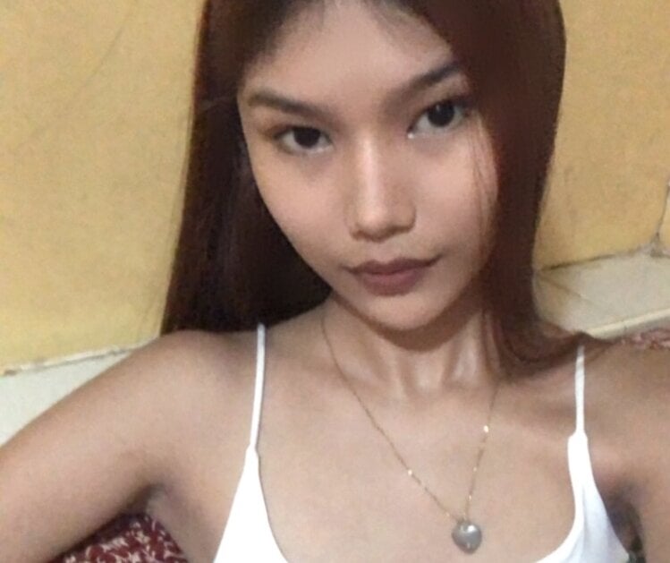 nicoleasianhot1111 from stripchat