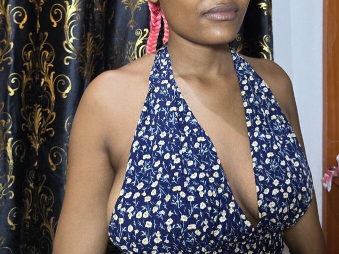 pleazure_ from stripchat