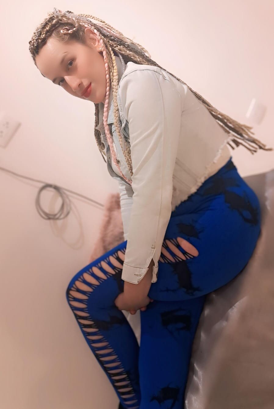 scarlet_grace_01