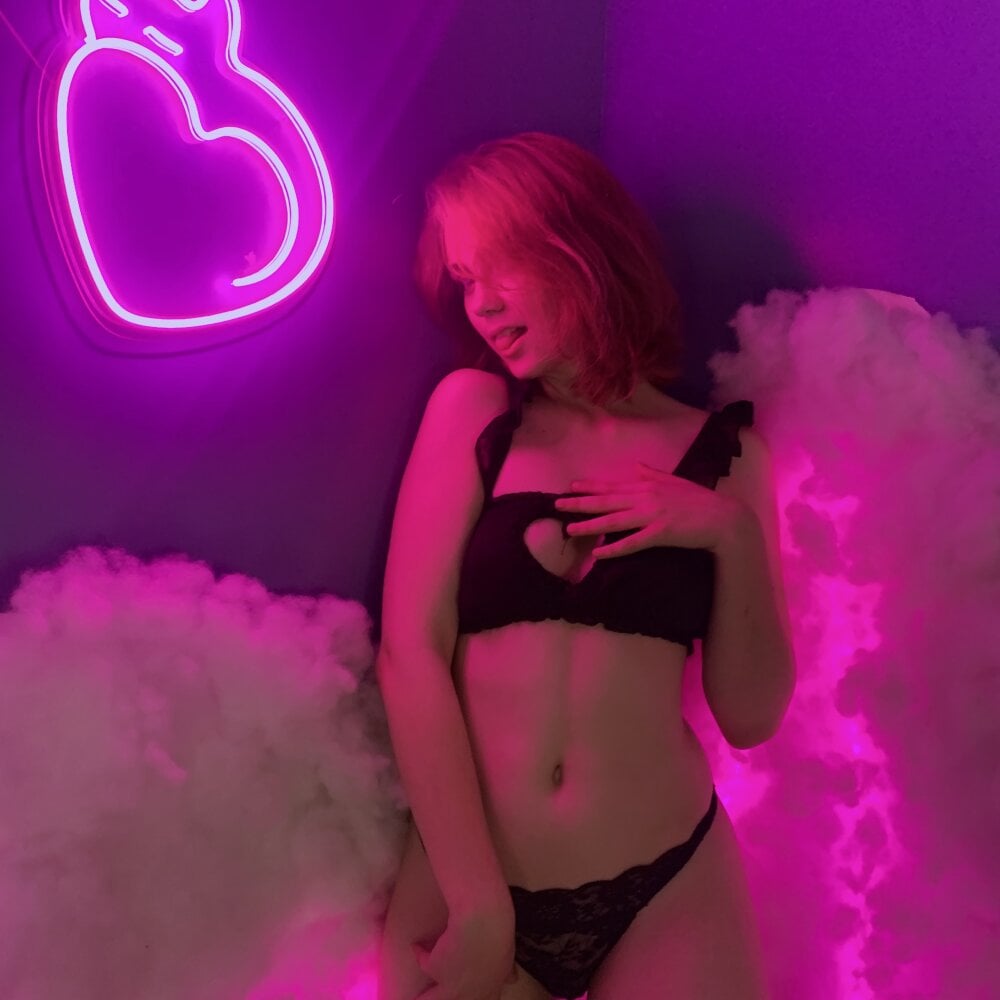 Live sex webcam photo for witch_heart #290053893