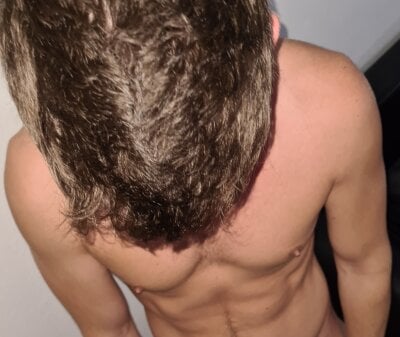 -luckybong- Male Selfsucking Webcam Chat