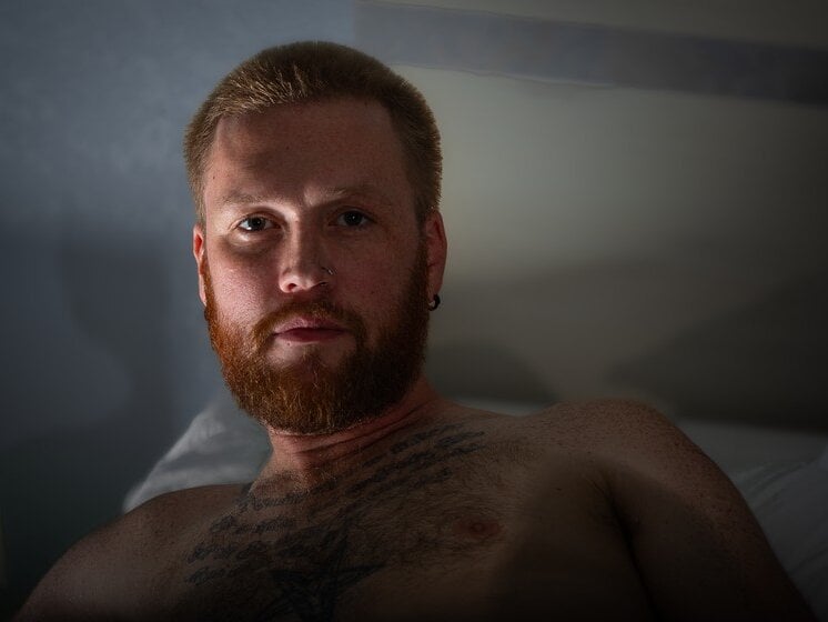 jasperRedwood's Offline XXX Chat