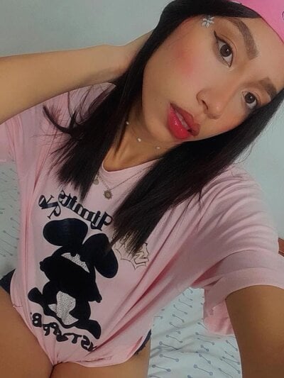 Willow_Wright Female Eroticdance Nude Webcam