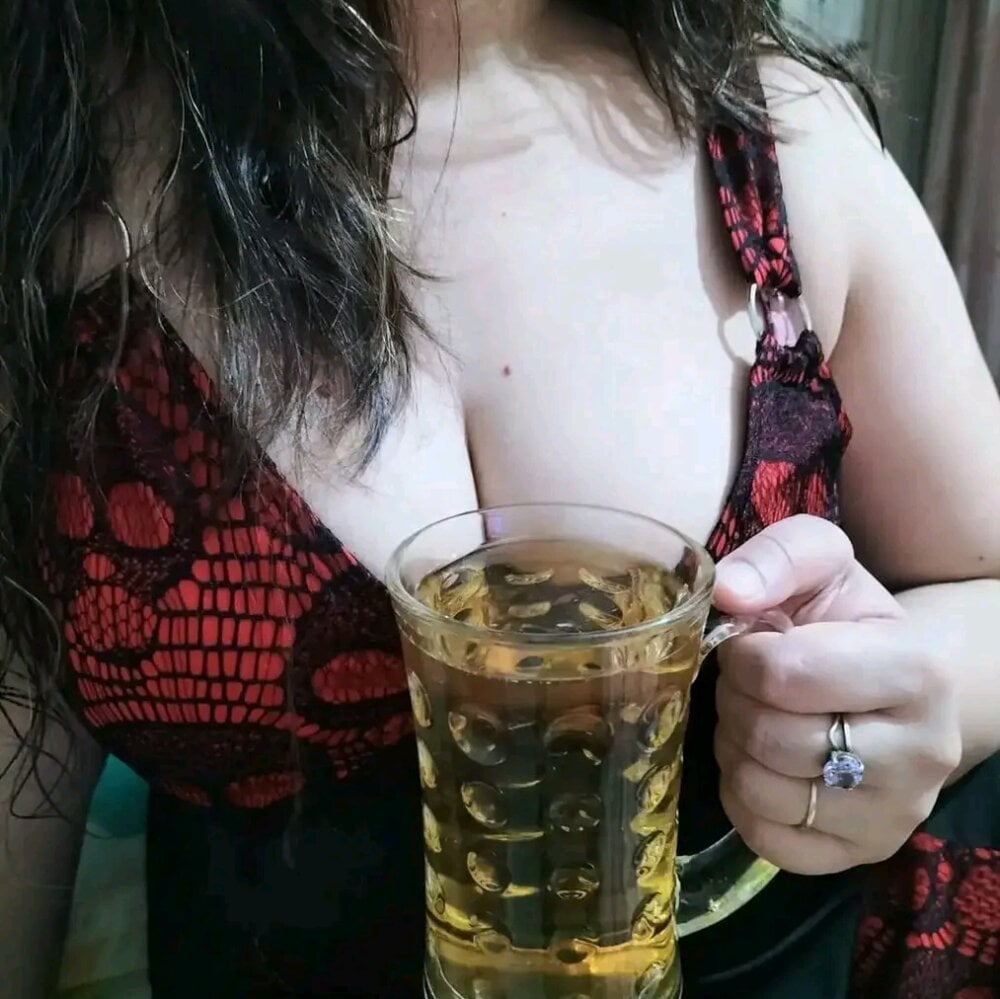 Live sex webcam photo for Chocolate_hotgirl #281206811