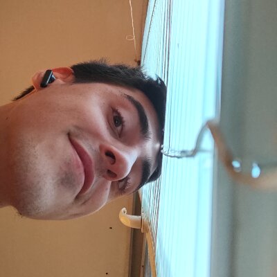 Knuckles17 Live Cam on StripChat