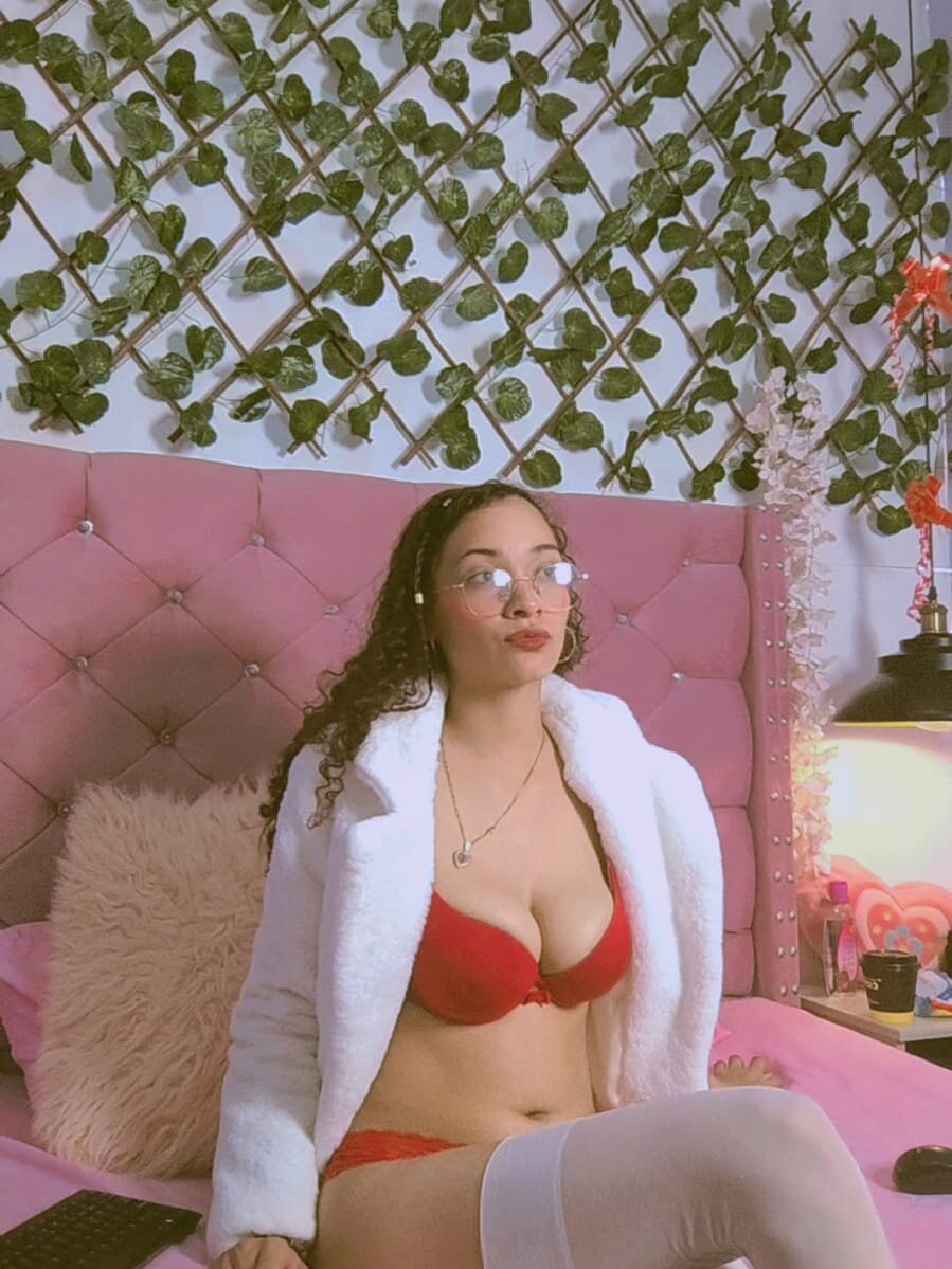 alana_13_ profile