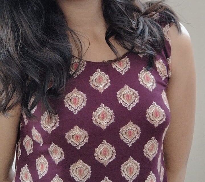 pornsexycams.com nivika_25 livesex profile in hairy cams