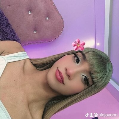 Naughty_Giirl_ Trans Hd Webcam XXX