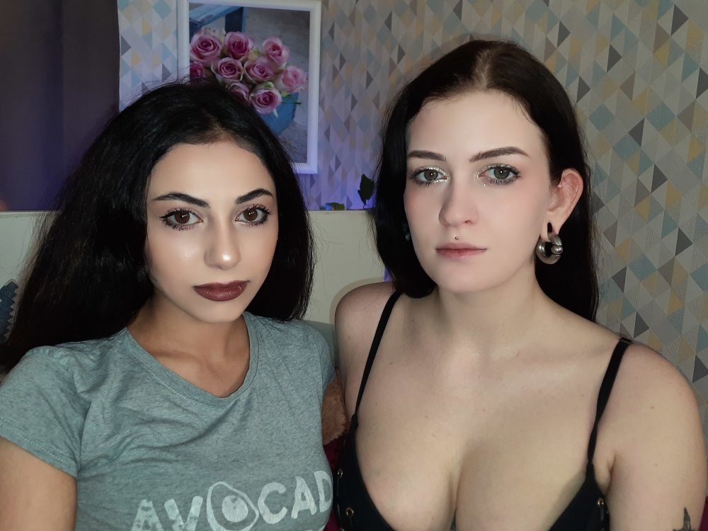 ReginaNelson's Offline Chat Room