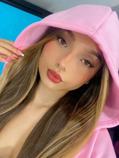 Karinna_a Female Eroticdance Free Webcam XXX
