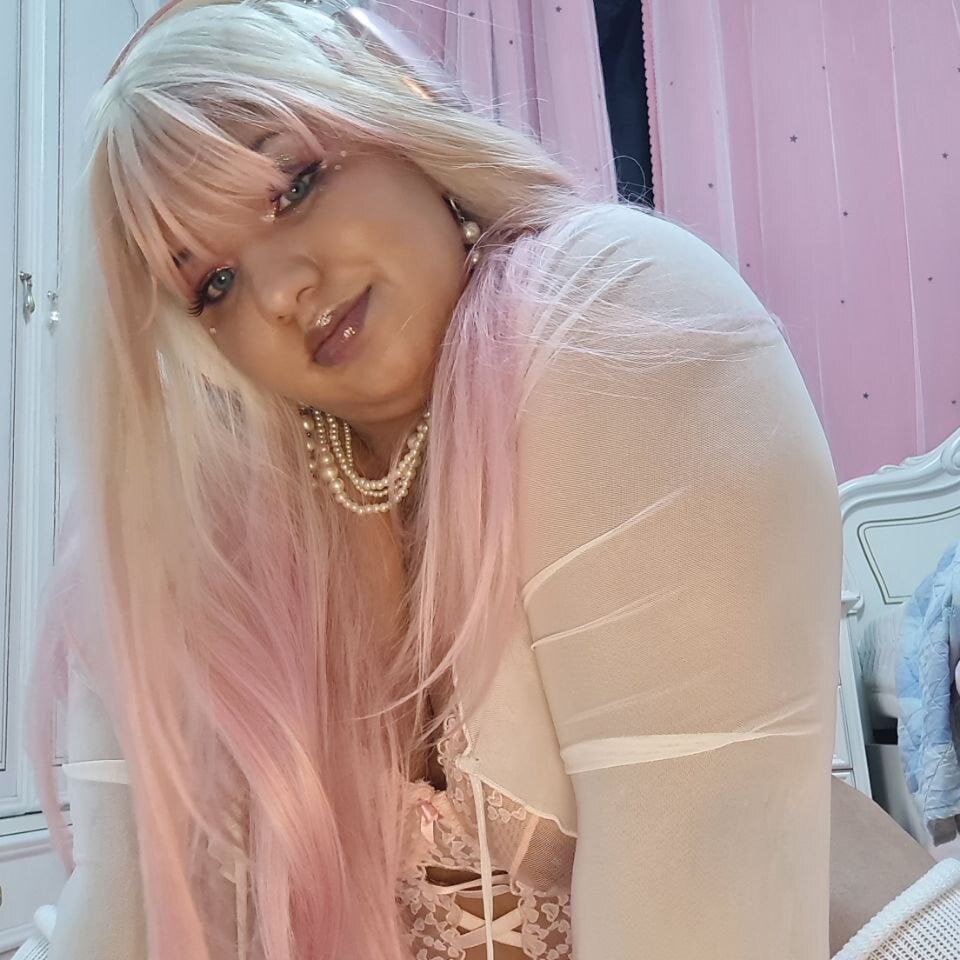 chatnmate.com fullsizequeen livesex profile in lalv cams