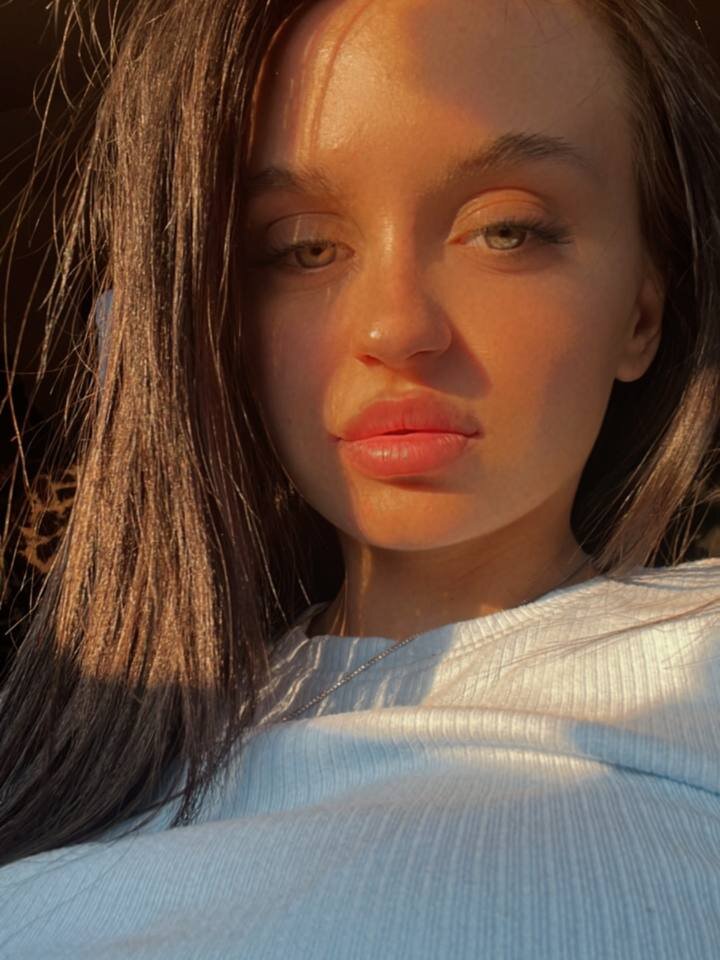 EvaSpark 👲 free live chat