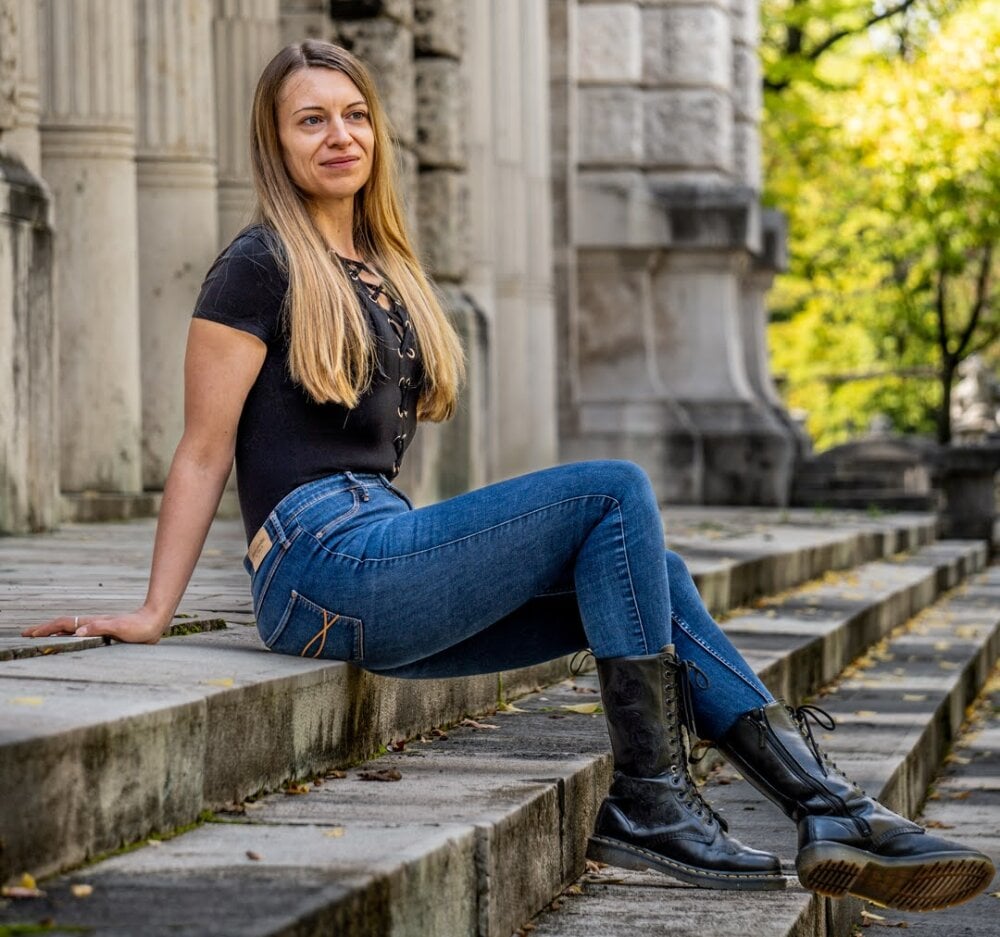 LaraSummers profile