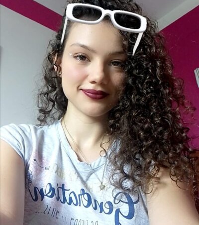 Angela_hank2のキャストのプロフィール Stripchat