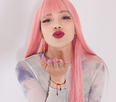 Lia_stormy