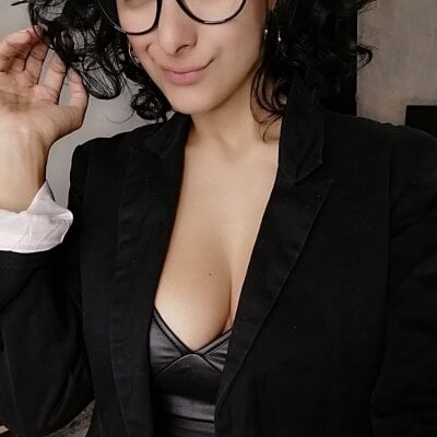 _MrsStrangelove_ Couple Footjob Online Cam Sex