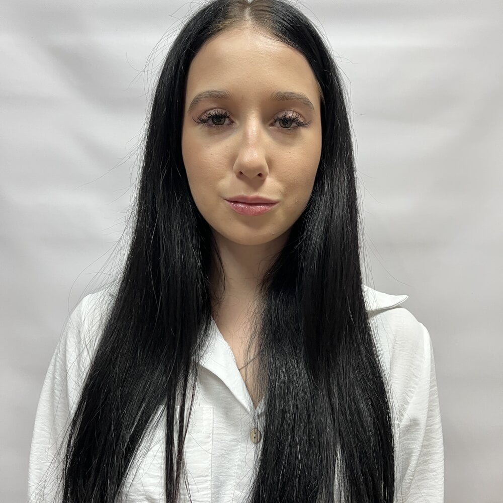 stripchat ellymur webcam profile pic via badgirlwebcam.com