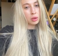 Violette_Cross_'s webcam live show