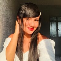 lorena_shayk's Offline Chat Room