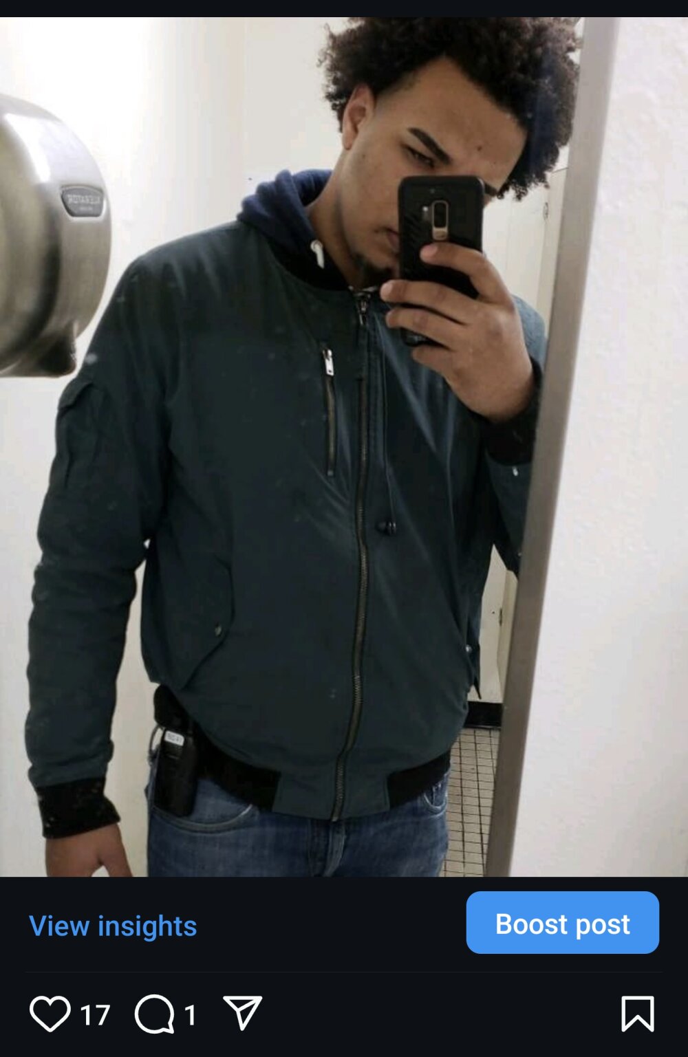 elbollo15__5's Offline XXX Chat