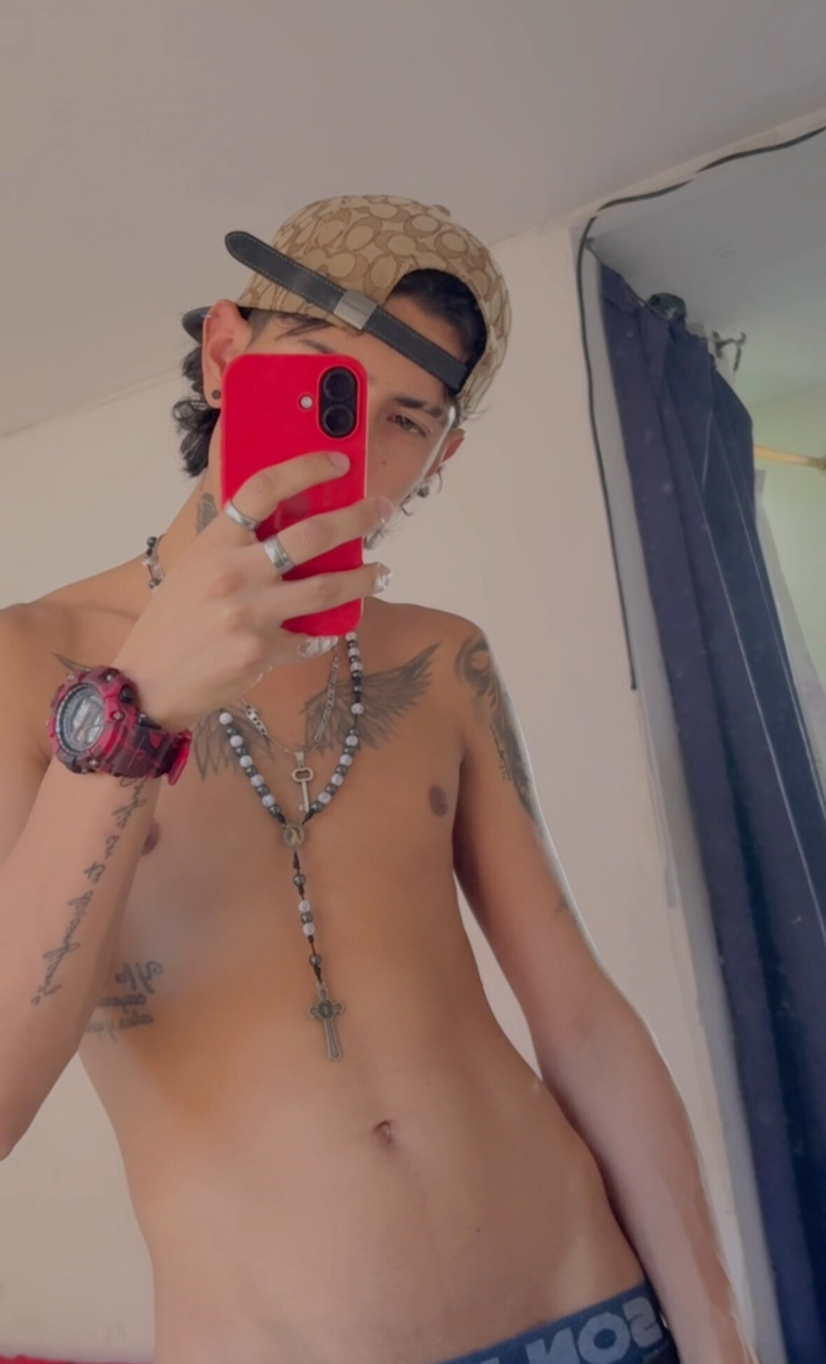 Arnold_hot