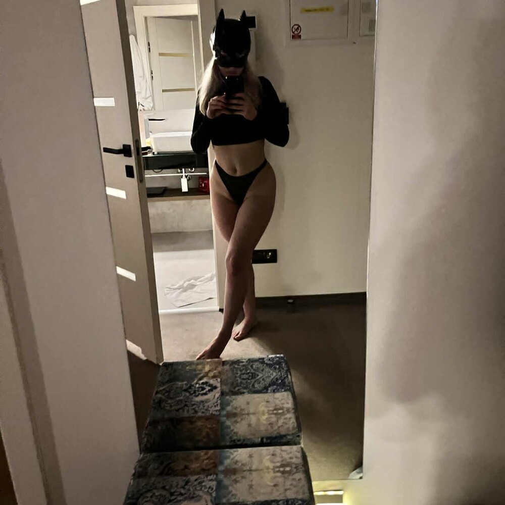 HotCoupleM's Offline XXX Chat