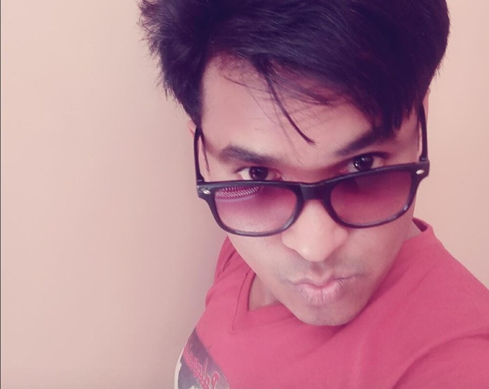 KARRHIK17 profile