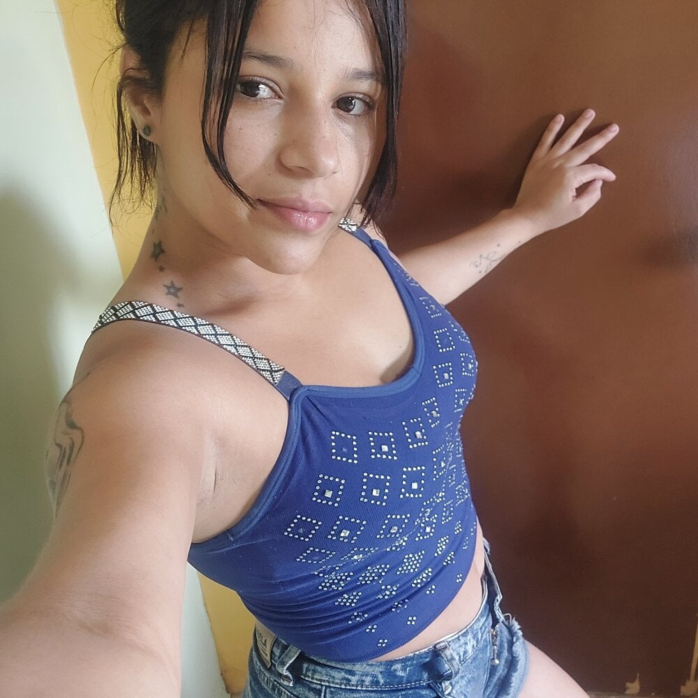 -Lorena- profile