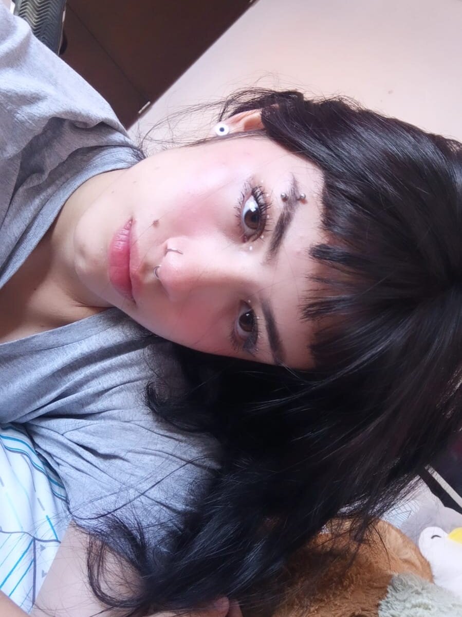 Live sex webcam photo for Loren_and_Adrian #289227705