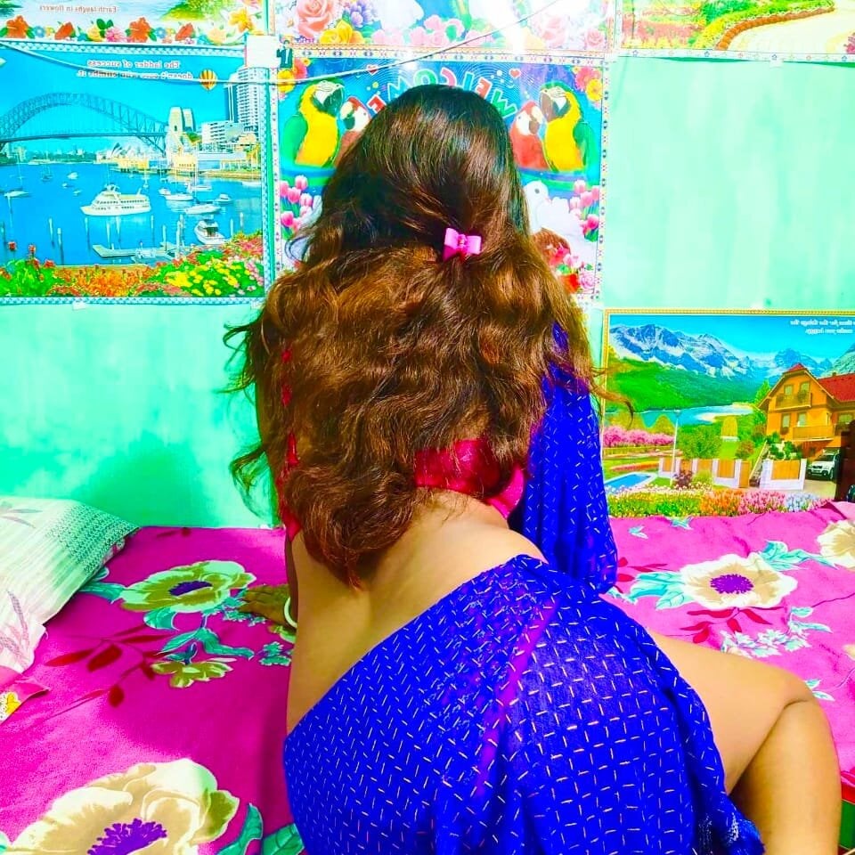 6livesex.com puja_1230 livesex profile in somewhere-on-the-campus cams